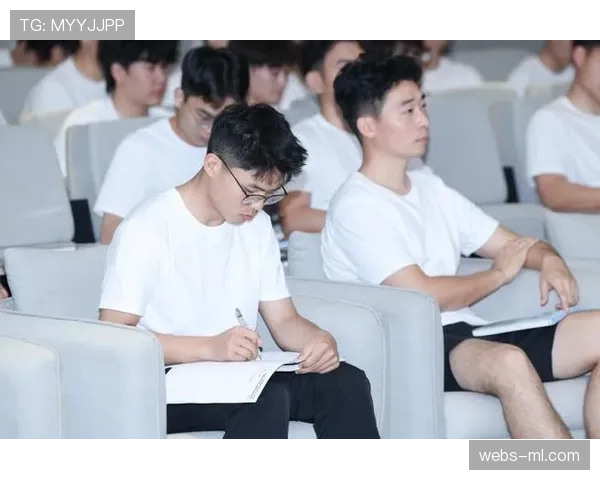 中国篮协举办2026年夏季教练员培训,重点研修现代空间与渗透战术 中国篮协举办2026年夏季教练员培训,重点研修现代空间与渗透战术